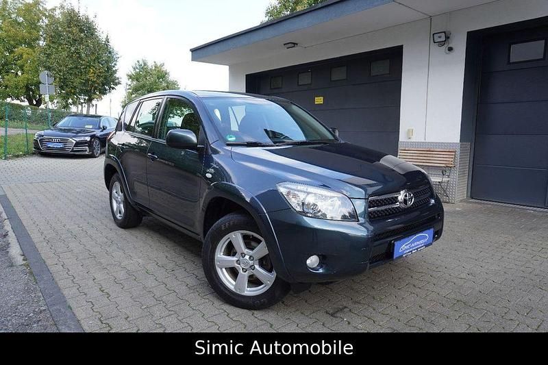 Dark green Gebraucht 2006 Toyota RAV4 Sol SUV | 6.999 € (Teuer) - Bild 1/4