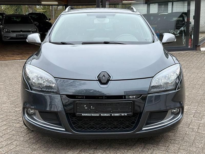 Gebraucht Renault Mégane III Bose Edition 179 PS (131 kW) 2012 Grau Limousine