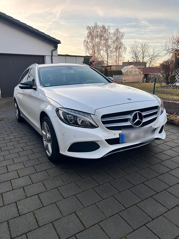 Gebraucht Mercedes C220 170 PS (125 kW) 2014 Weiß Kombi