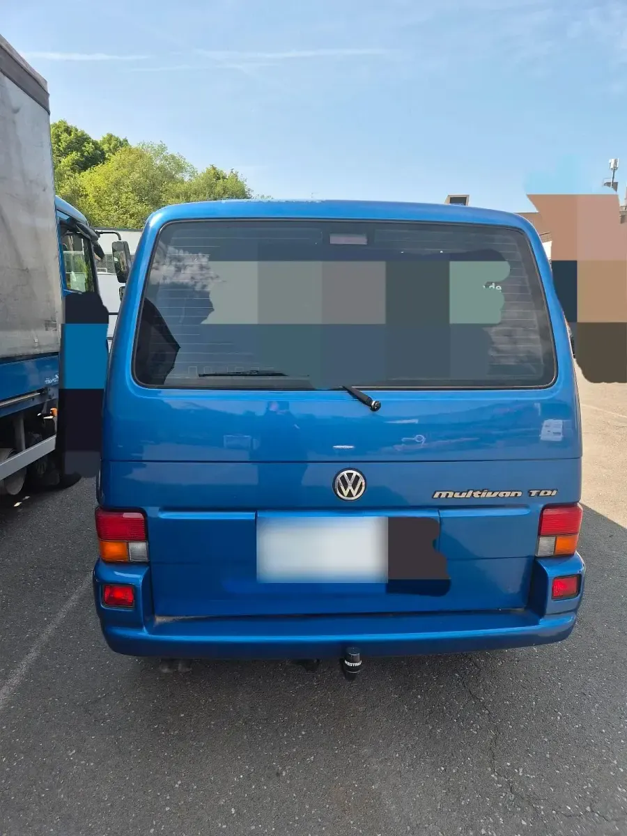 Gebraucht VW Multivan 102 PS (75 kW) 1999 Blau Van / Kleinbus