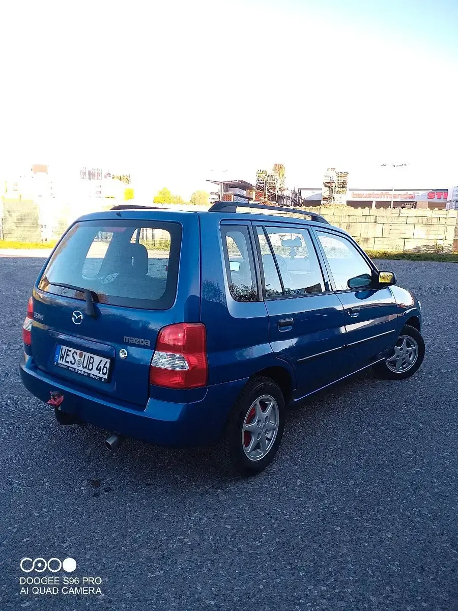 Gebraucht Mazda Demio 75 PS (55 kW) 2002 Blau Kleinwagen