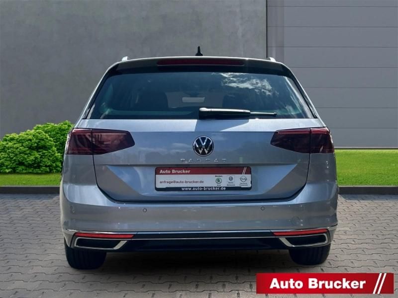 Gebraucht VW Passat Elegance 150 PS (110 kW) 2024 Kombi
