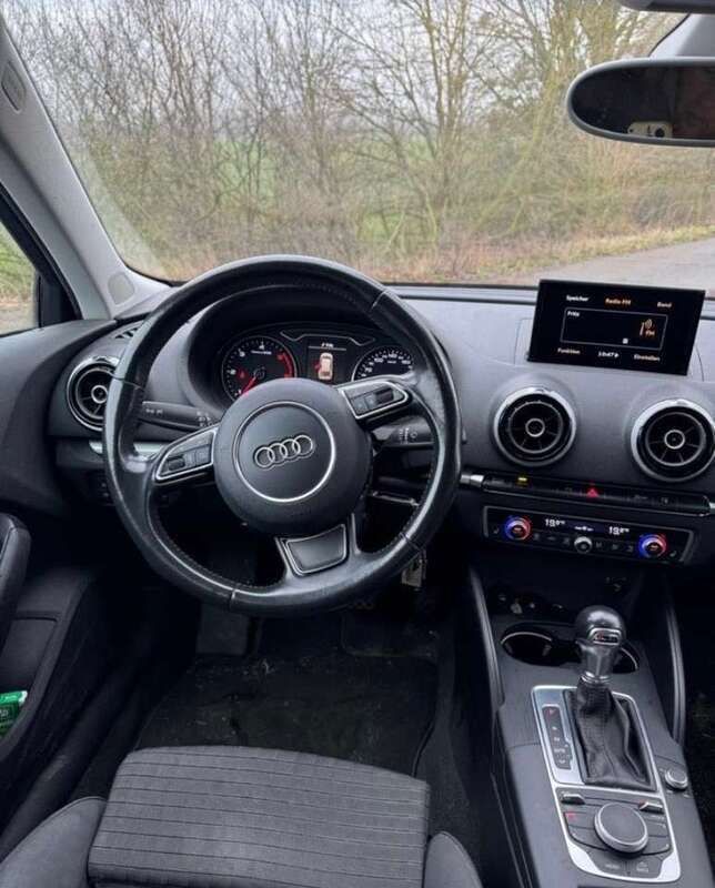 Gebraucht 2015 Audi A3 S-Line Limousine | 13.400 € (Superpreis) - Bild 1/4