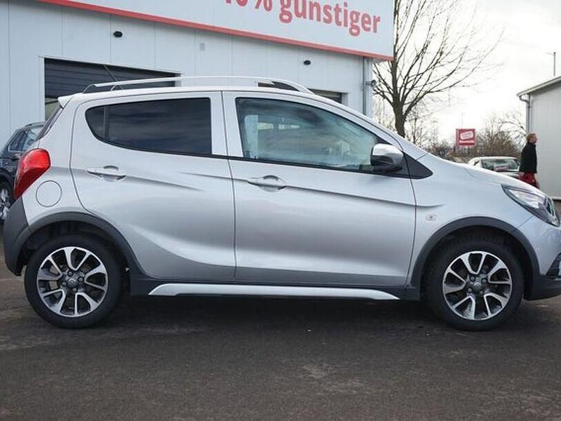 Gebraucht Opel Karl Rocks 73 PS (53 kW) 2018 Silber Kleinwagen