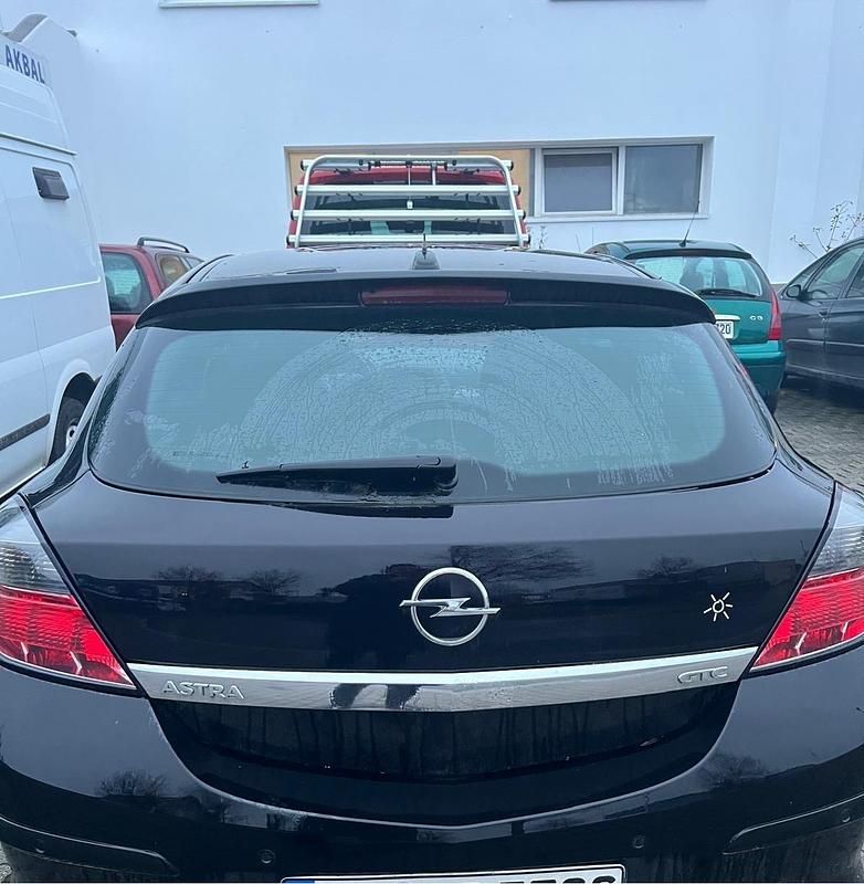 Gebraucht Opel Astra GTC 116 PS (85 kW) 2007 Schwarz Coupé