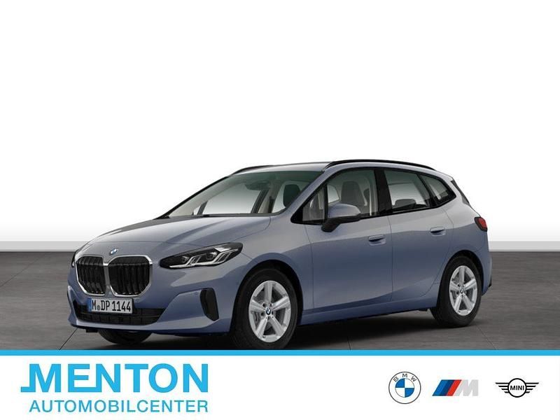 Grau Gebraucht 2025 BMW 220 Active Tourer Van / Kleinbus | 31.139 € (Superpreis) - Bild 1/2