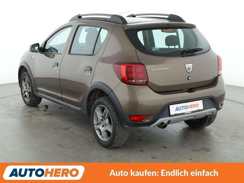 Gebraucht Dacia Sandero Essentiel 90 PS (66 kW) 2020 Braum Kleinwagen
