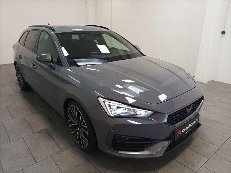 Grau Gebraucht 2022 Cupra Leon VZ Kombi | 30.770 € (Fairer Preis) - Bild 1/4