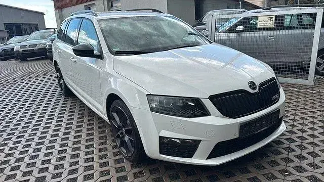 Gebraucht Skoda Octavia RS 230 PS (169 kW) 2015 Weiß Kombi