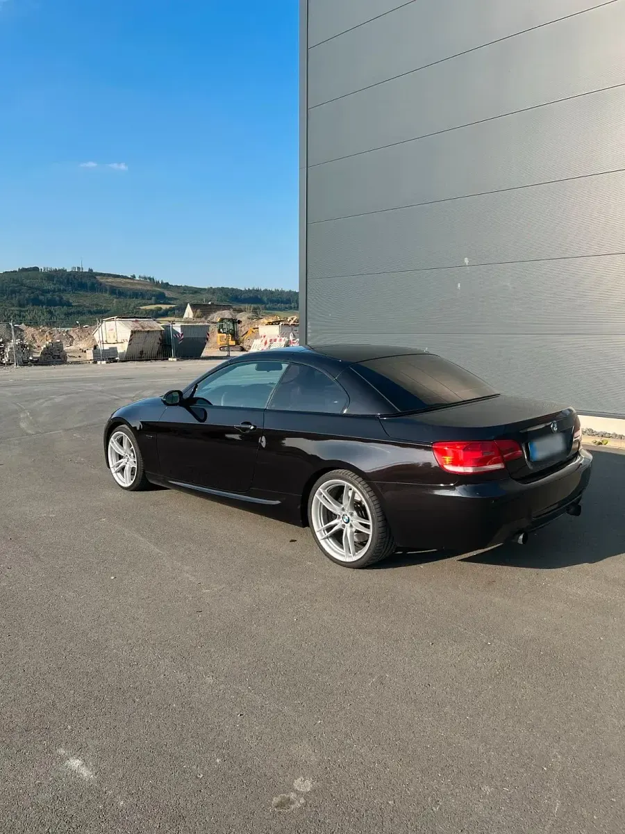 Gebraucht BMW 330 Cabriolet M Sport 231 PS (169 kW) 2007 Schwarz Cabrio