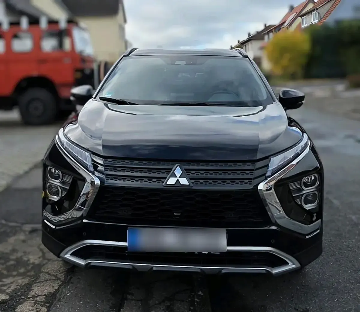Gebraucht Mitsubishi Eclipse Cross Plus 188 PS (138 kW) 2022 Schwarz SUV