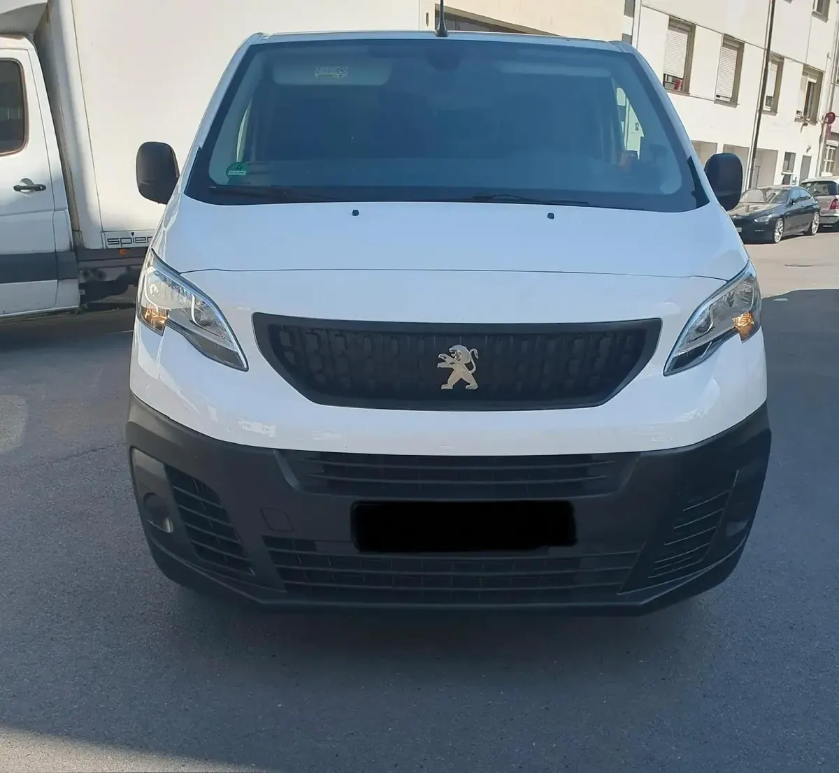 Gebraucht Peugeot Expert 145 PS (106 kW) 2022 Weiß Van