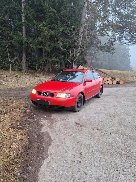 Gebraucht Audi A3 Comfort 101 PS (74 kW) 1997 Rot Kleinwagen
