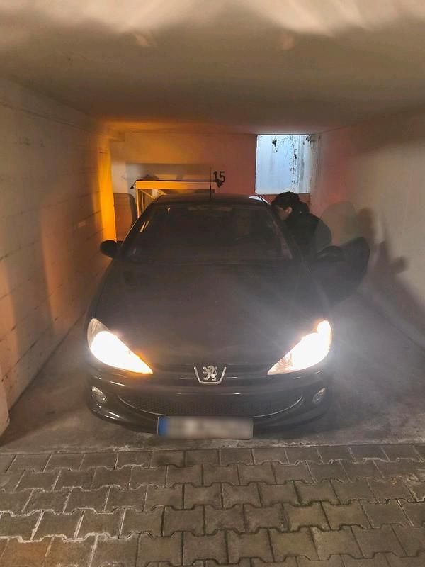 Gebraucht Peugeot 206 CC 101 PS (74 kW) 2008 Cabrio