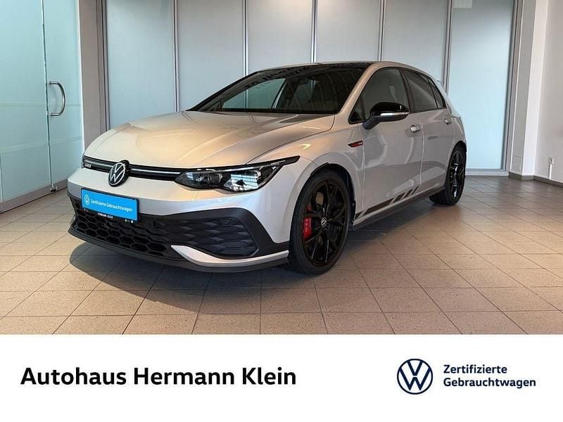 Silber Gebraucht 2022 VW Golf VIII GTI Limousine | 34.440 € (Guter Preis) - Bild 1/3