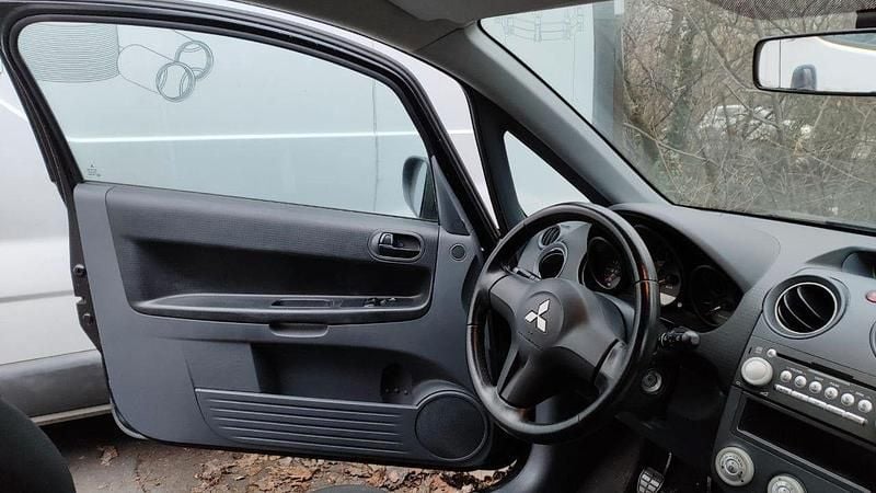 Gebraucht Mitsubishi Colt 95 PS (69 kW) 2008 Schwarz Limousine