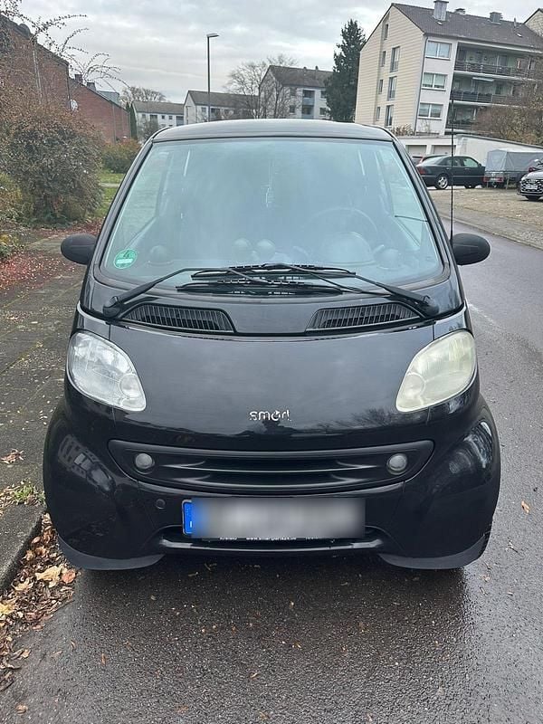 Schwarz Gebraucht 2000 Smart ForTwo Coupé Kleinwagen | 750 € (Fairer Preis) - Bild 1/4