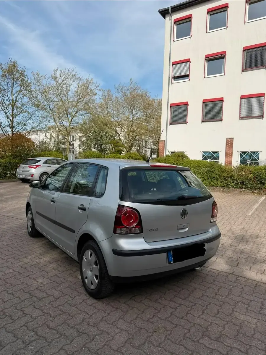 Gebraucht VW Polo 54 PS (39 kW) 2005 Silber Kleinwagen