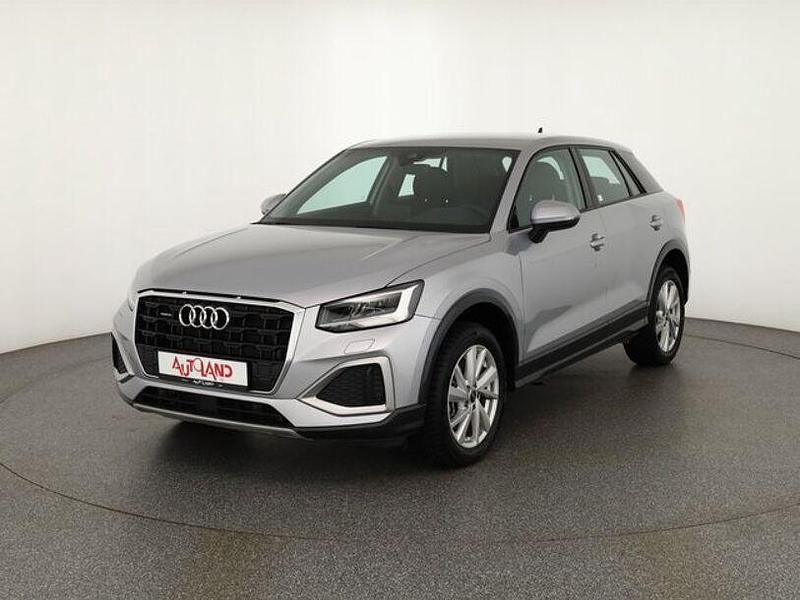 Silber Gebraucht 2023 Audi Q2 S-Line SUV | 29.890 € (Fairer Preis) - Bild 1/4