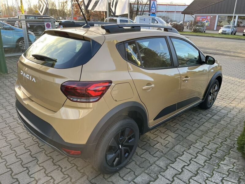 Gebraucht Dacia Sandero Expression 91 PS (66 kW) 2022 Othercolor Kleinwagen