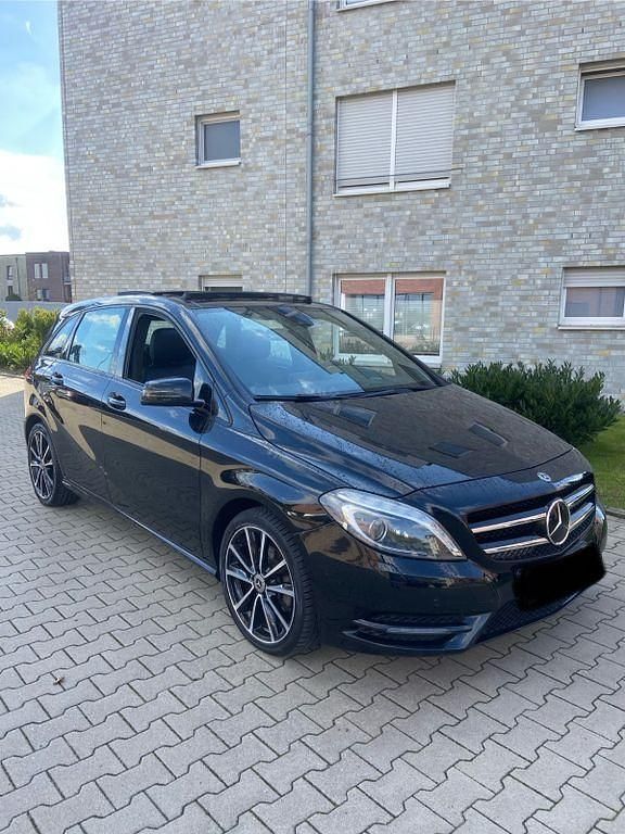 Gebraucht 2013 Mercedes B220 Van / Kleinbus | 10.500 € (Fairer Preis) - Bild 1/4