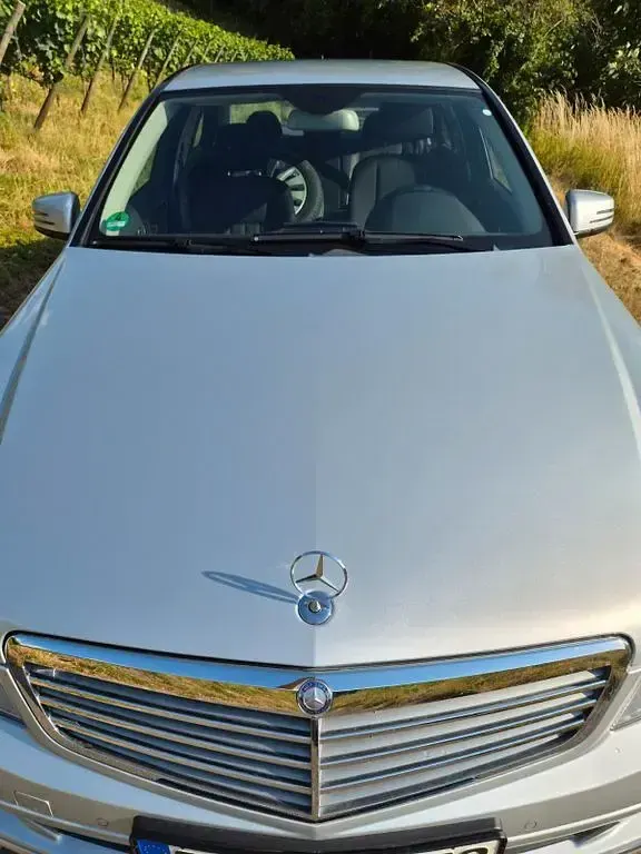 Gebraucht Mercedes C200 Elegance 184 PS (135 kW) 2009 Silber Limousine