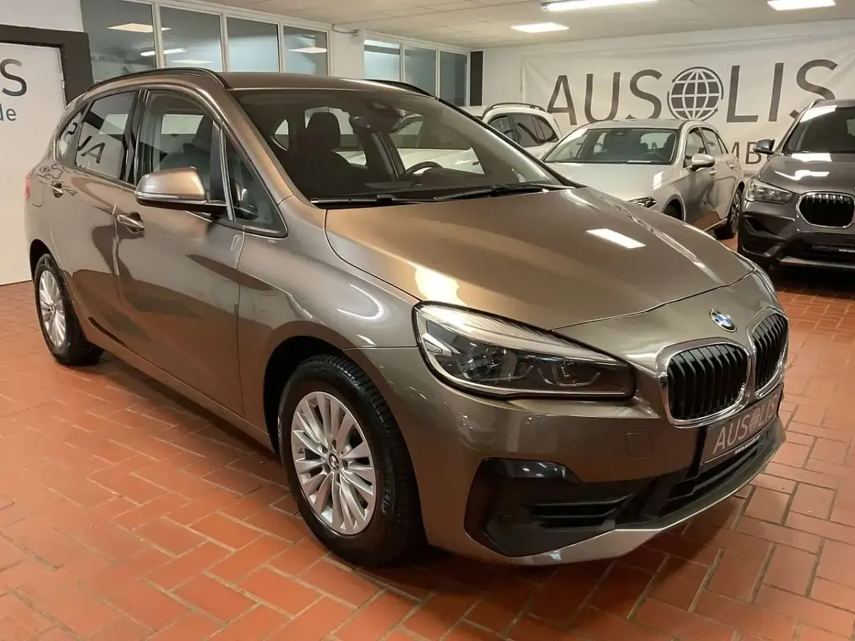 Gebraucht BMW 218 Active Tourer Advantage 150 PS (110 kW) 2020 Bronze Van / Kleinbus