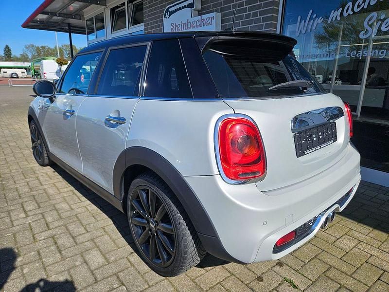 Second-hand Mini Cooper SD 170 CP (125 kW) 2017 Argintiu Hatchback
