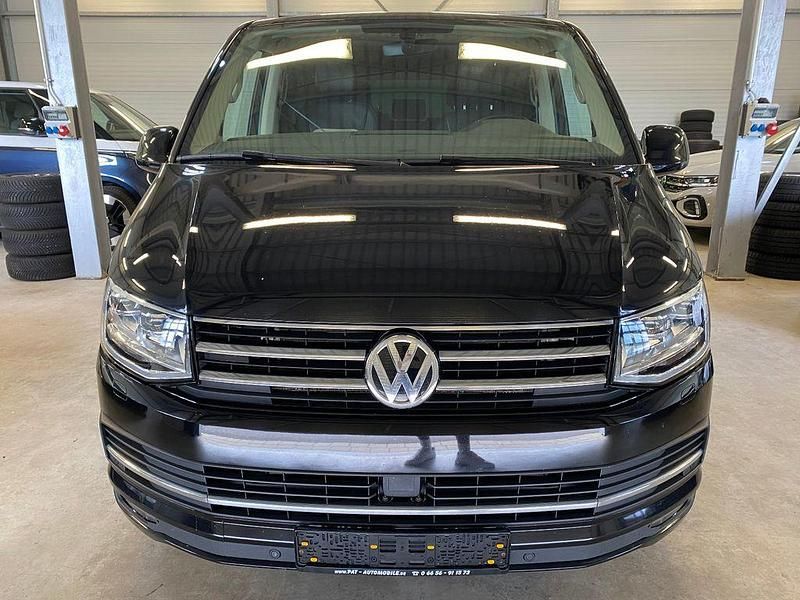 Gebraucht VW T6 Highline 204 PS (150 kW) 2017 Deep black perleffekt Van