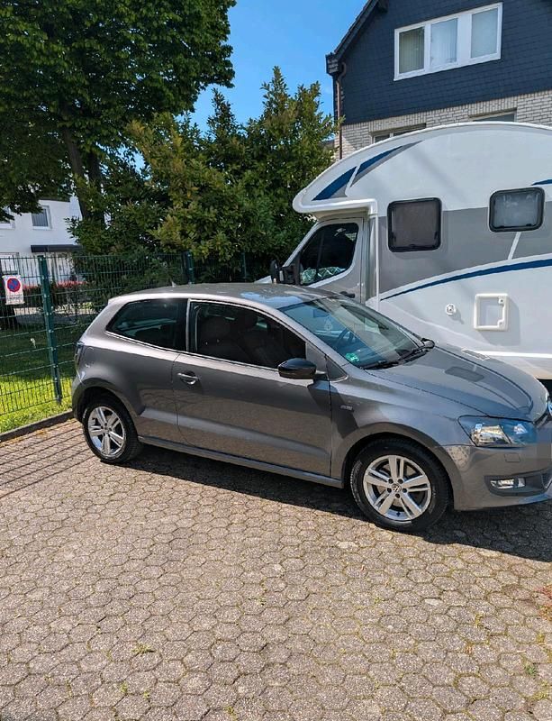 Gebraucht VW Polo Match 105 PS (77 kW) 2012 Grau Kleinwagen