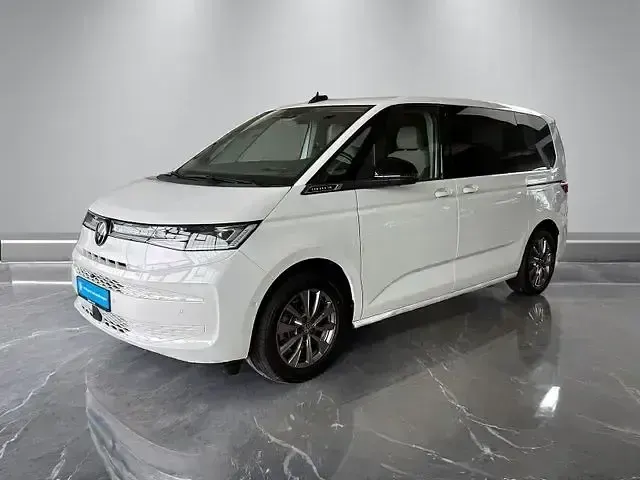 Gebraucht VW Multivan Life 218 PS (160 kW) 2022 Weiß Van / Kleinbus