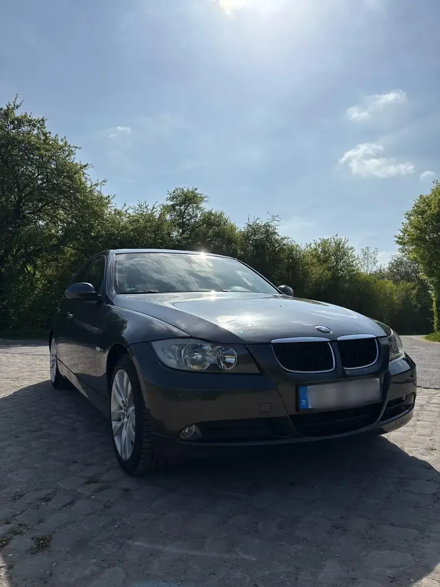 Używany BMW 320 163 KM (119 kW) 2006 Szary Sedan/Limuzyna