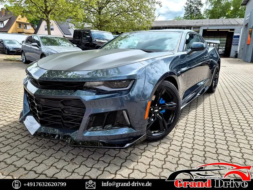 Usado Chevrolet Camaro 275 HP (202 kW) 2021 Cinzento Coupé