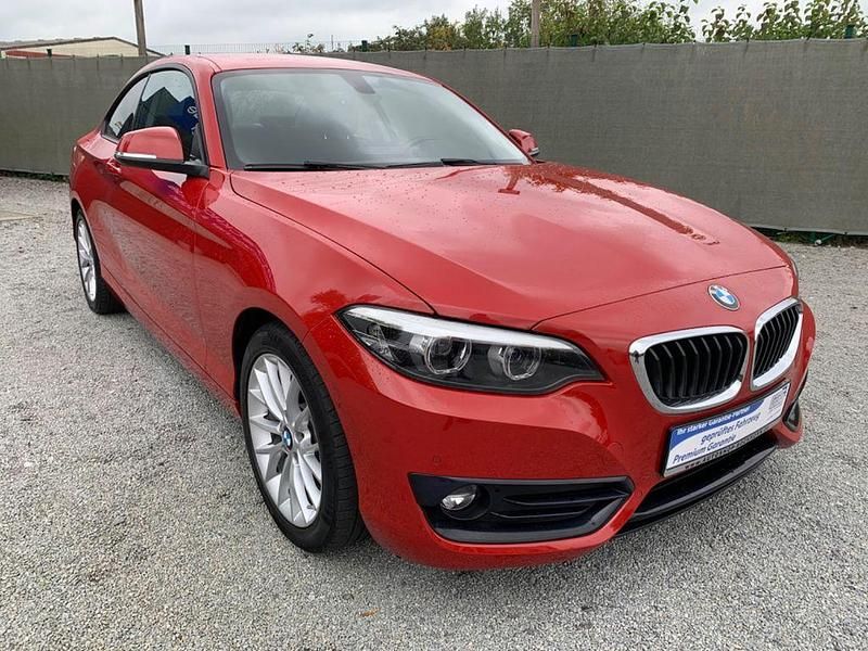 Gebraucht BMW 218 Sport Line 150 PS (110 kW) 2017 Rot Coupé
