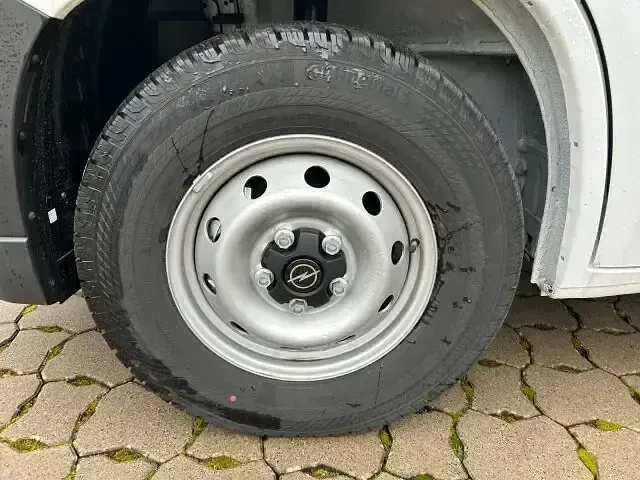 Gebraucht Opel Movano 140 PS (102 kW) 2025 Weiss Van