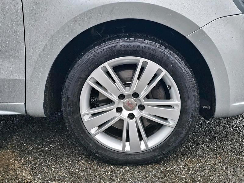 Gebraucht Seat Alhambra Style 140 PS (102 kW) 2013 Silber Van / Kleinbus