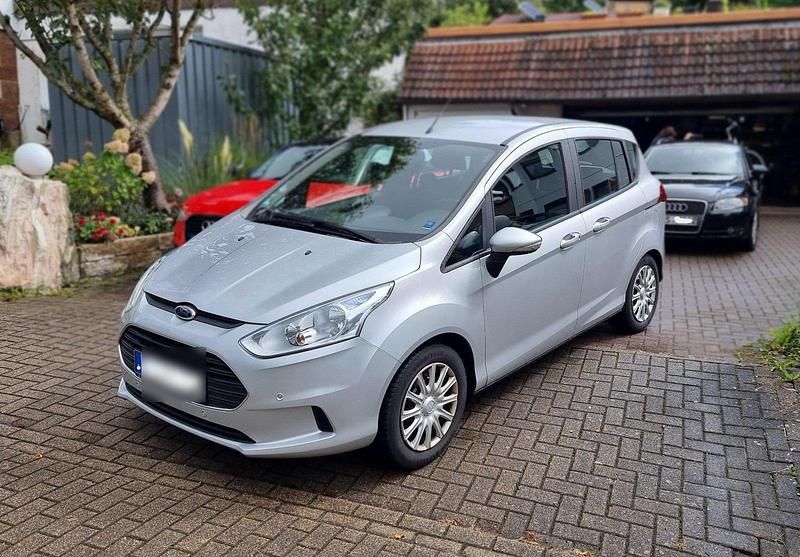 Silber Gebraucht 2016 Ford B-MAX Trend Van / Kleinbus | 8.000 € (Fairer Preis) - Bild 1/4