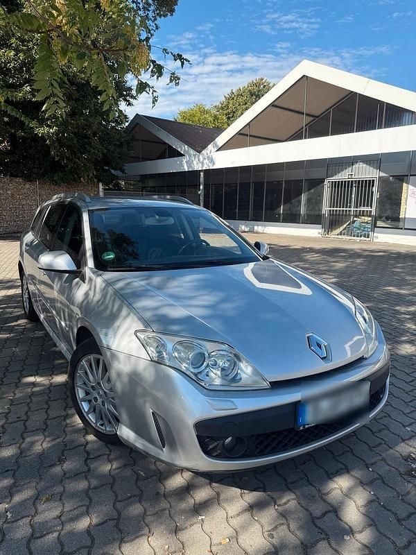 Grau Gebraucht 2009 Renault Laguna III Kombi | 3.000 € (Guter Preis) - Bild 1/4