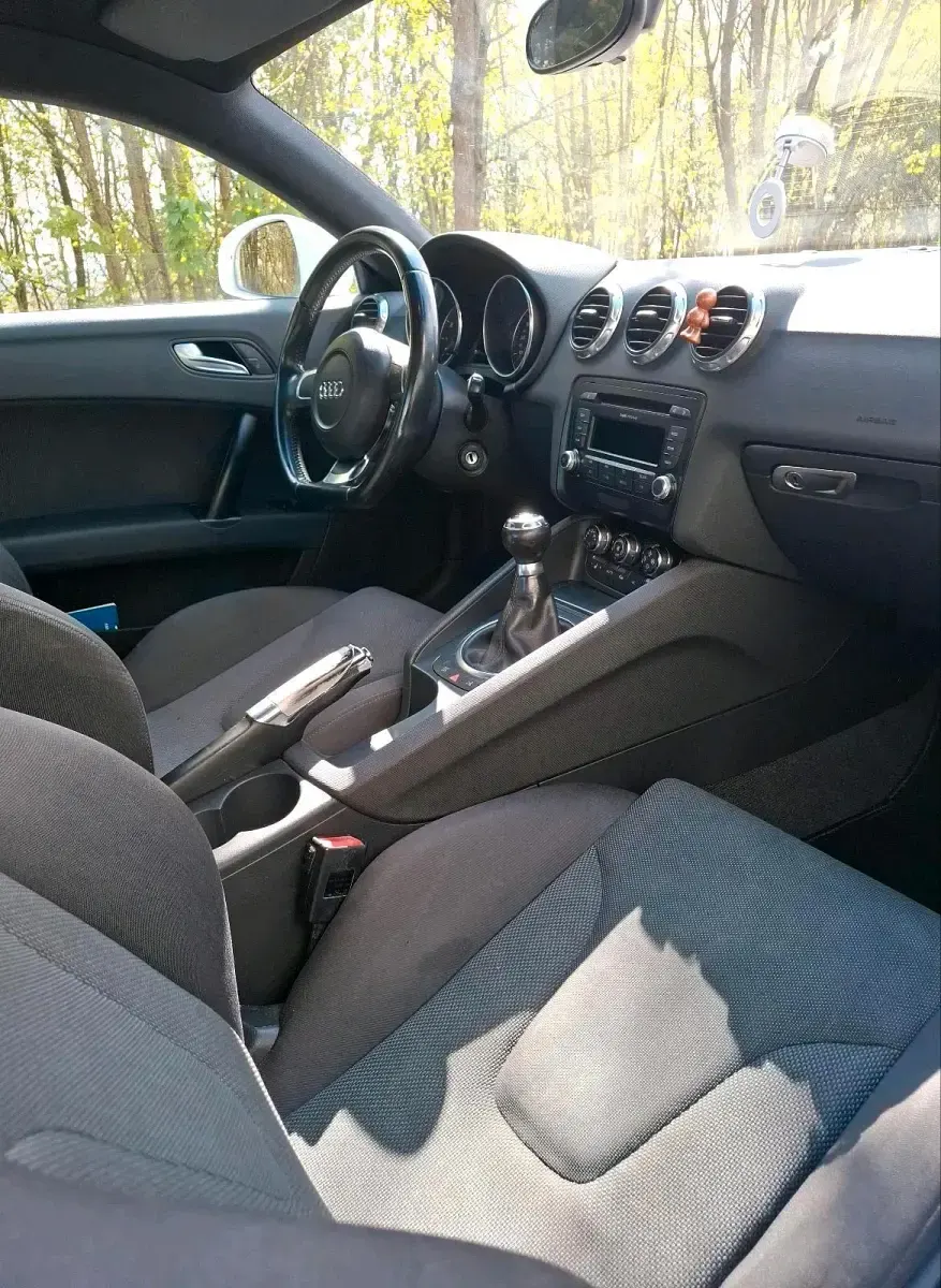 Gebraucht Audi TT 160 PS (117 kW) 2009 Weiß Coupé