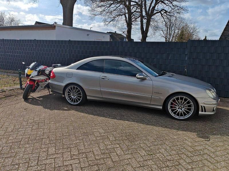 Gebraucht Mercedes CLK320 218 PS (160 kW) 2003 Grau Coupé