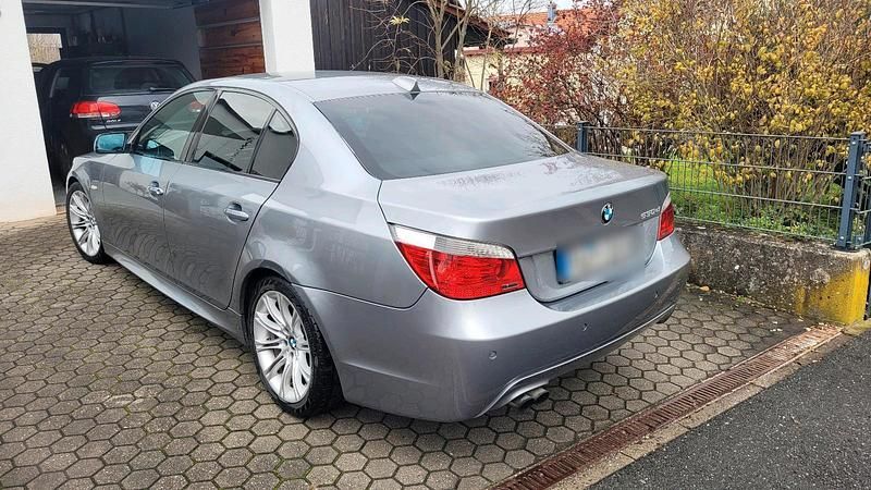 Gebraucht BMW 530 M Sport 231 PS (169 kW) 2006 Silber Limousine