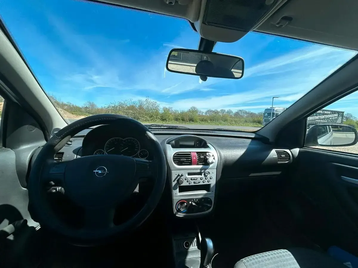 Usata Opel Corsa 75 CV (55 kW) 2003 Grigio Utilitaria