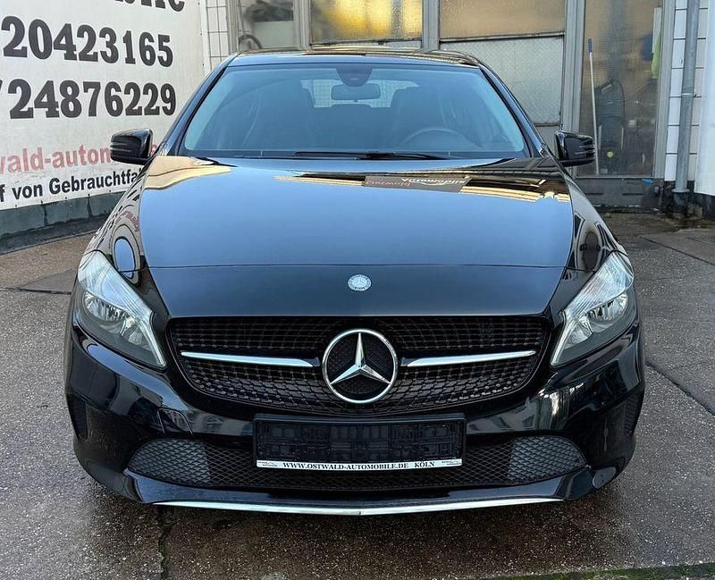 Gebraucht Mercedes A160 Style 102 PS (75 kW) 2016 Schwarz Kleinwagen