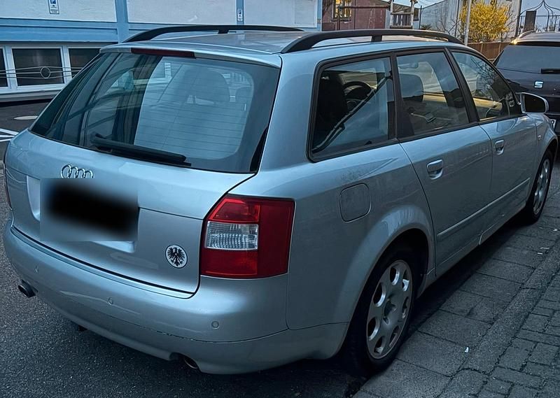 Gebraucht Audi A4 163 PS (119 kW) 2003 Grau Kombi