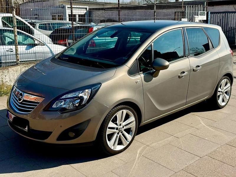 Gebraucht Opel Meriva Innovation 140 PS (102 kW) 2011 Muskatgrau/pepperdust Van / Kleinbus