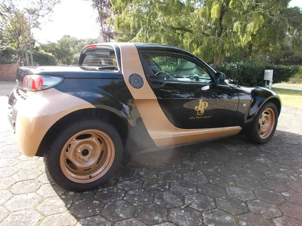 Używany Smart Roadster 82 KM (60 kW) 2004 Czarny Kabriolet