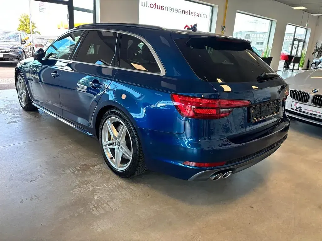 Gebraucht Audi A4 Sport 272 PS (200 kW) 2016 Blau Kombi