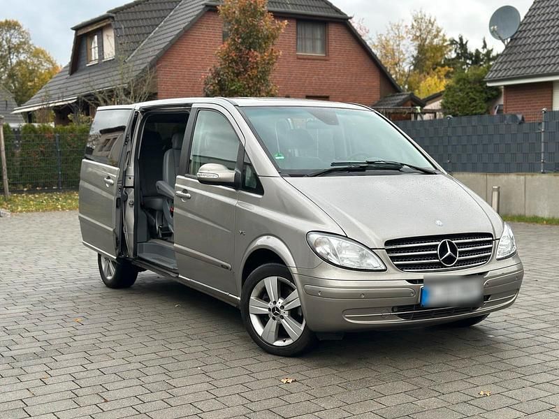 Gold Gebraucht 2009 Mercedes Viano Van / Kleinbus | 7.900 € (Superpreis) - Bild 1/4