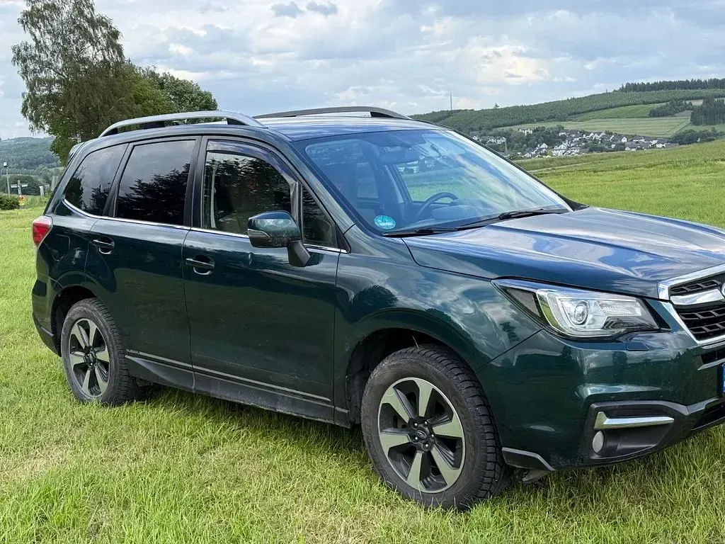 Gebraucht Subaru Forester 147 PS (108 kW) 2017 Grün SUV