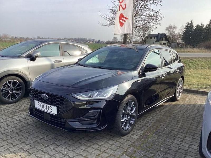 Gebraucht Ford Focus ST-Line X 155 PS (114 kW) 2024 Agate black (metallic) Kombi